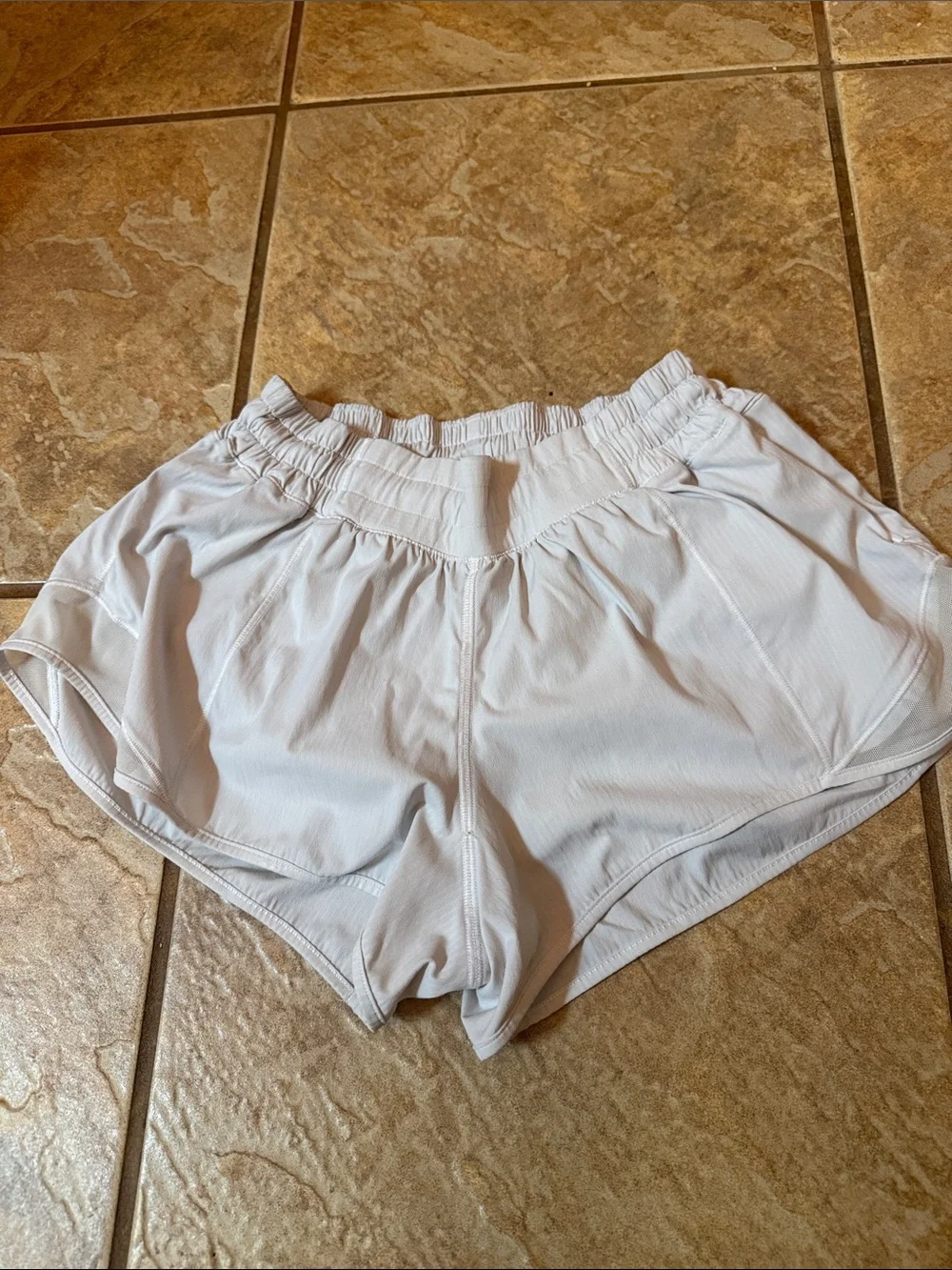 lululemon athletica White Women’s Athletic Shorts with Elastic Waist